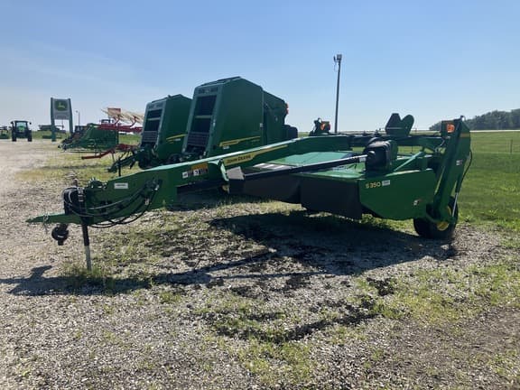 Image of John Deere S350 equipment image 1
