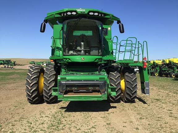 Image of John Deere S760 equipment image 1