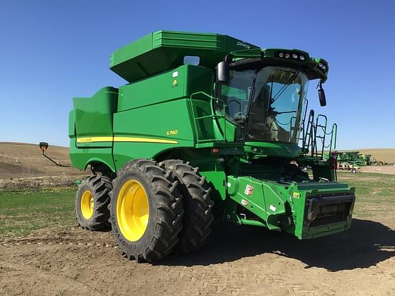 Image of John Deere S760 Primary image