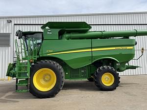 2023 John Deere S760 Image