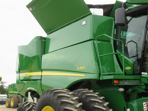 Image of John Deere S760 equipment image 2