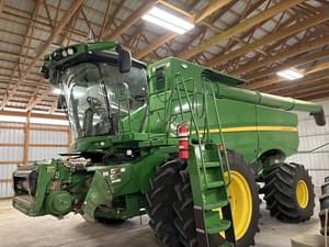2023 John Deere S760 Image