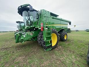 Main image John Deere S760 0