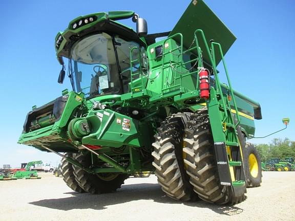 Image of John Deere S760 equipment image 4