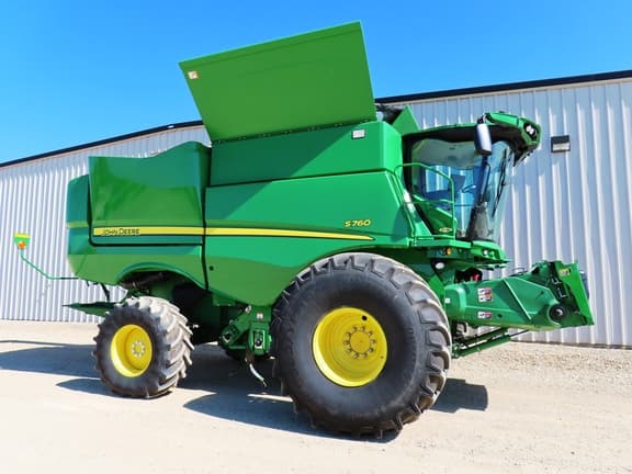 Image of John Deere S760 equipment image 1