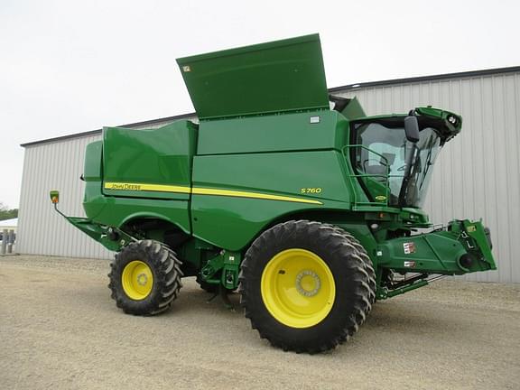 Image of John Deere S760 equipment image 1