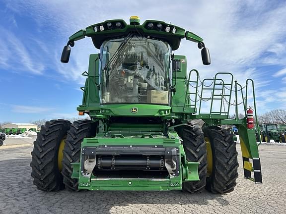 Image of John Deere S760 equipment image 2