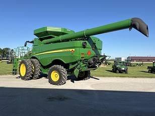 Main image John Deere S760 7