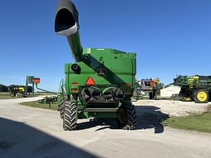 Main image John Deere S760 8