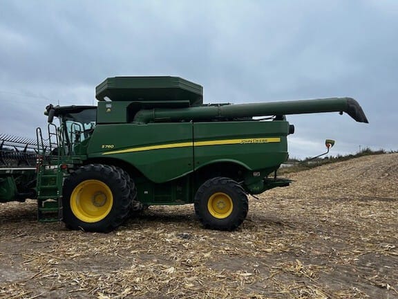 2023 John Deere S760 Equipment Image0