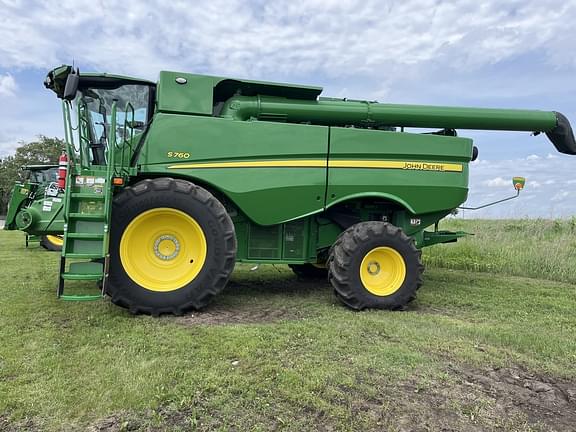 Image of John Deere S760 equipment image 2