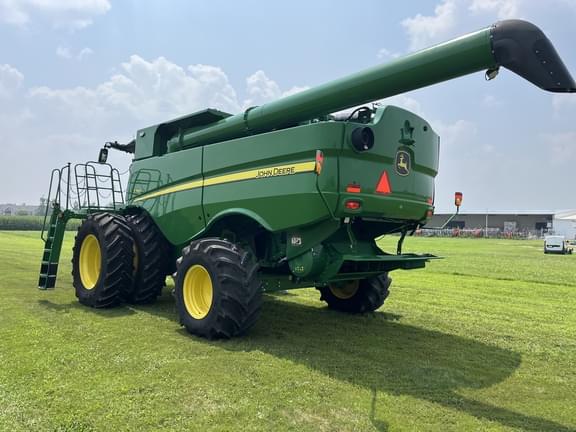Image of John Deere S760 equipment image 3