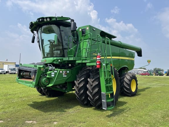 2023 John Deere S760 Equipment Image0