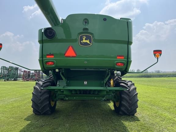 Image of John Deere S760 equipment image 4
