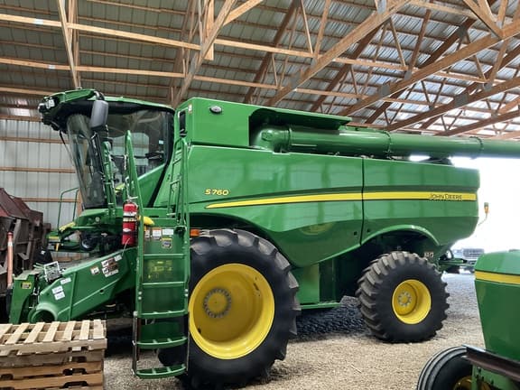 Image of John Deere S760 equipment image 1