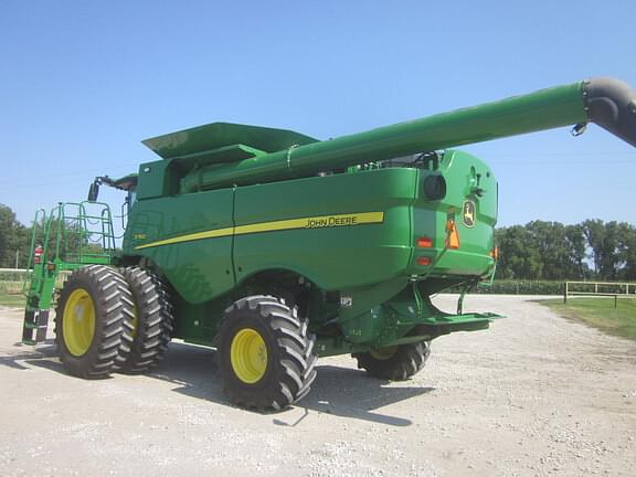 Image of John Deere S760 equipment image 2