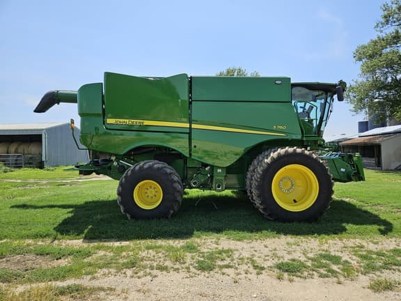 Image of John Deere S760 equipment image 1
