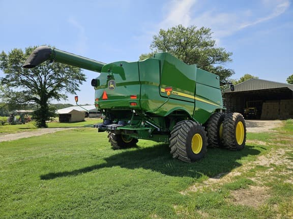 Image of John Deere S760 equipment image 2