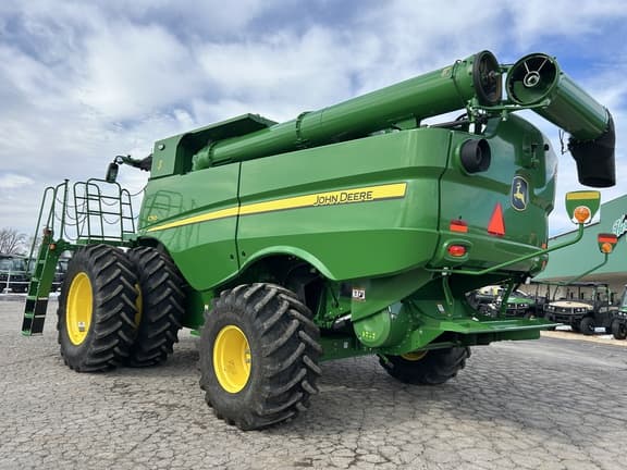 Image of John Deere S760 equipment image 2