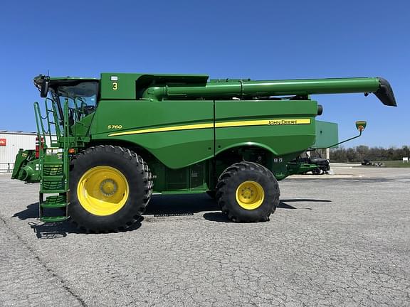 Image of John Deere S760 equipment image 1