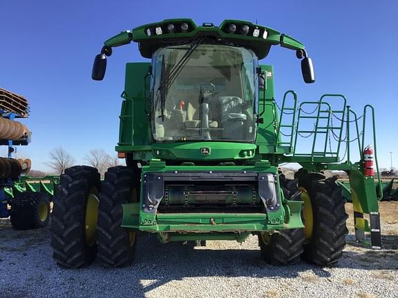 Image of John Deere S760 equipment image 1