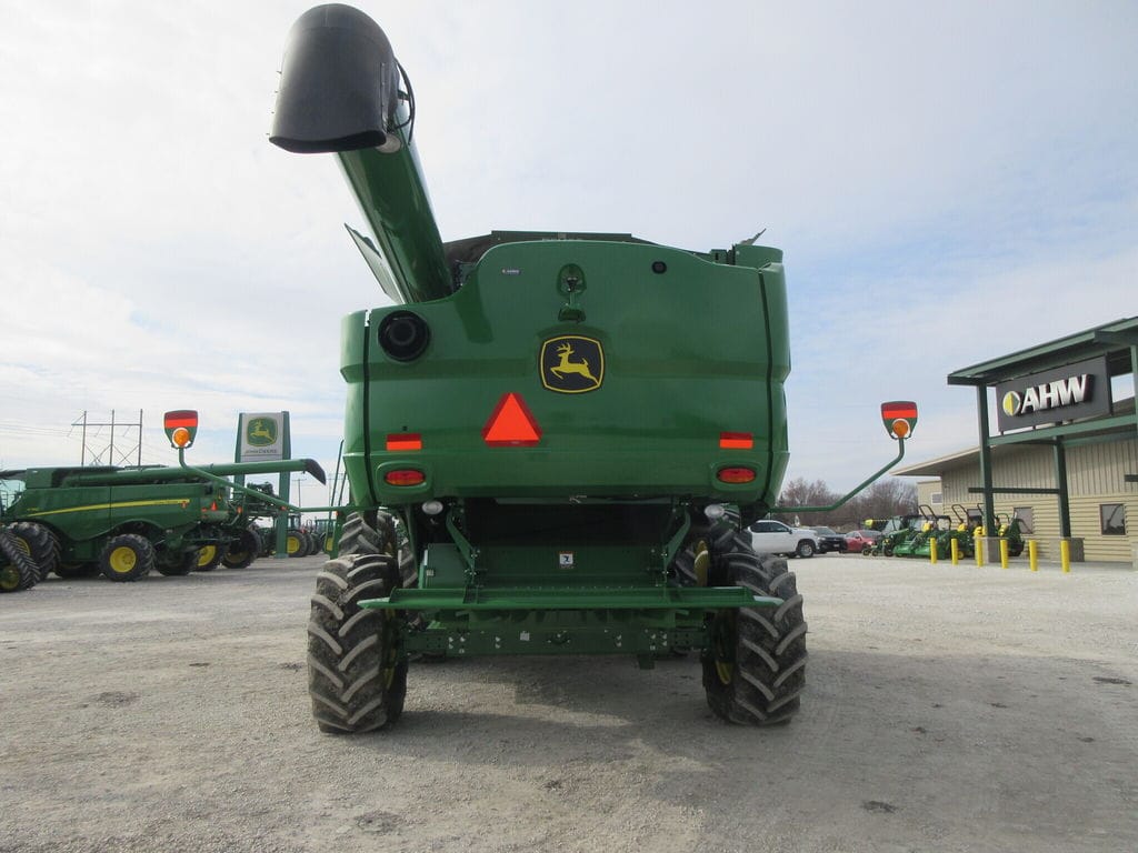 Main image John Deere S760