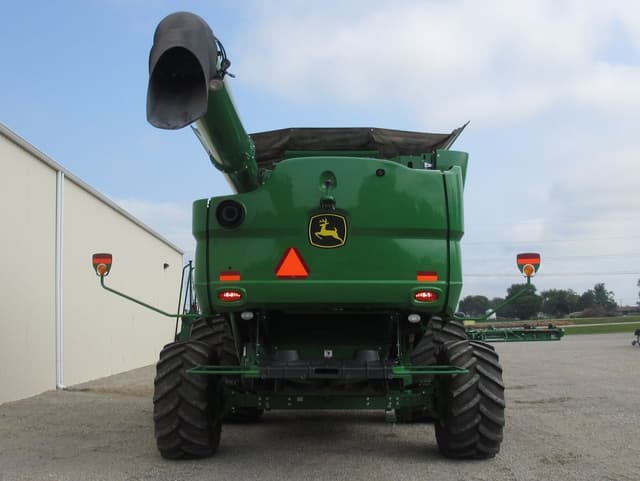Image of John Deere S760 equipment image 4