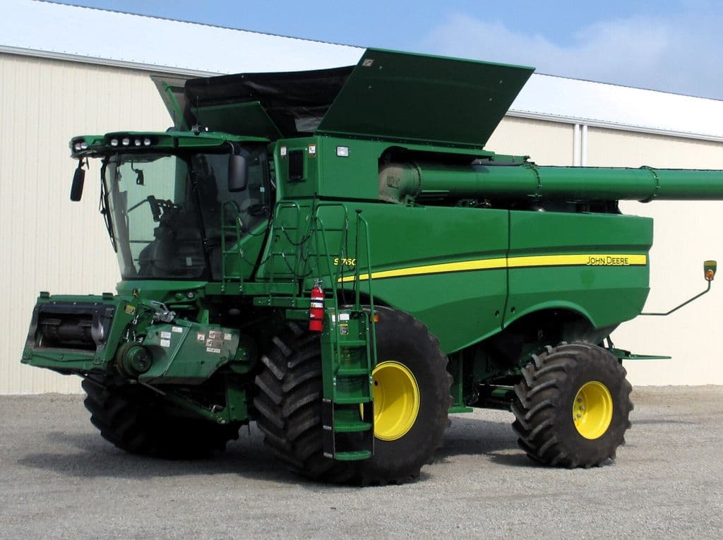 Image of John Deere S760 Primary image