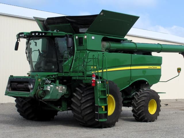 Image of John Deere S760 equipment image 1
