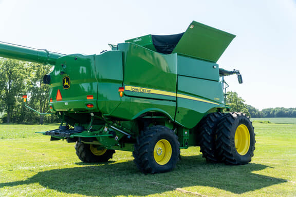 Image of John Deere S760 equipment image 4
