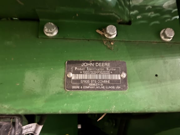 2023 John Deere S760 Equipment Image0