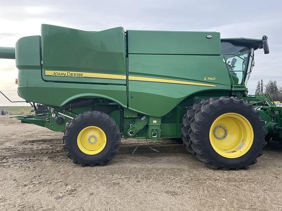 Image of John Deere S760 equipment image 1