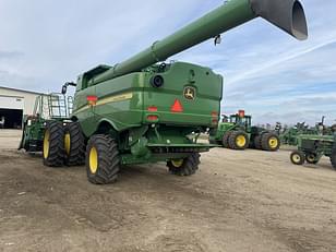 Main image John Deere S760 4