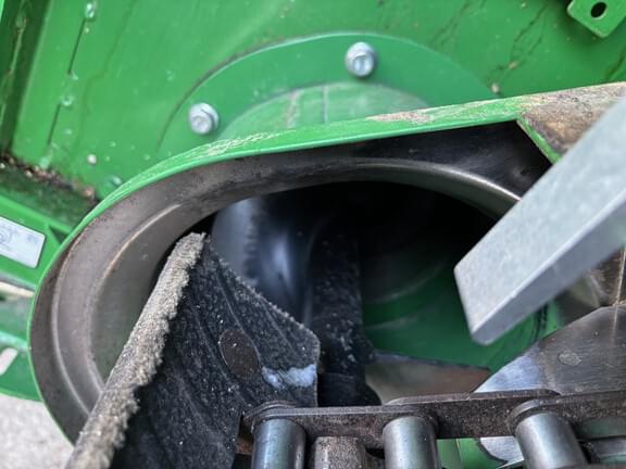 Image of John Deere S760 equipment image 4