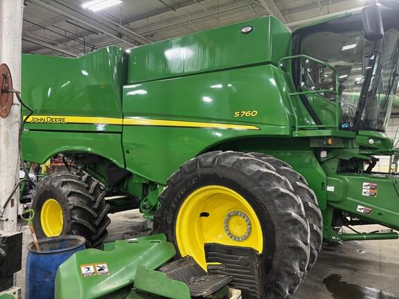 Image of John Deere S760 Primary image