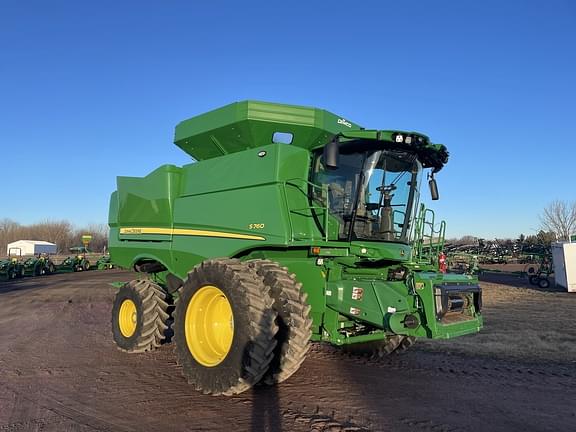 Image of John Deere S760 equipment image 1