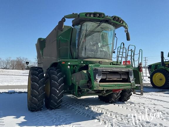 Image of John Deere S770 Primary image