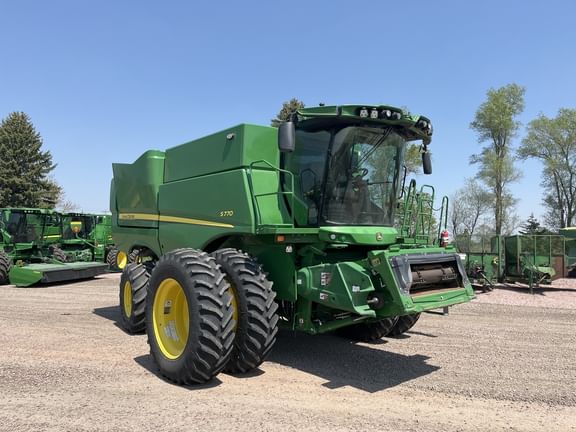 Main image John Deere S770