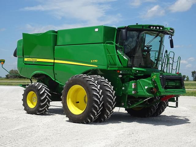 Image of John Deere S770 equipment image 2