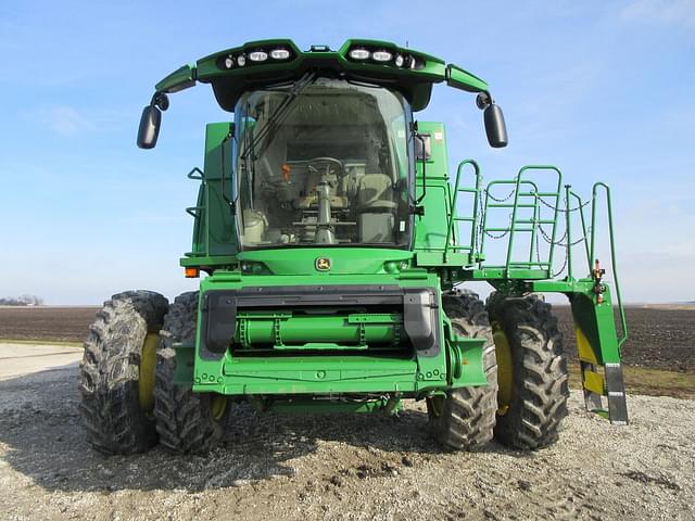 Image of John Deere S770 equipment image 2