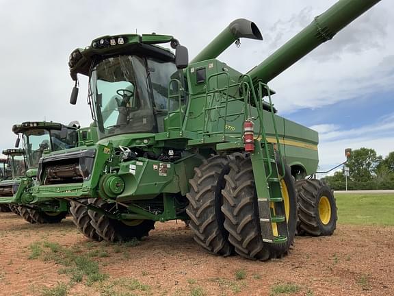 Image of John Deere S770 equipment image 1