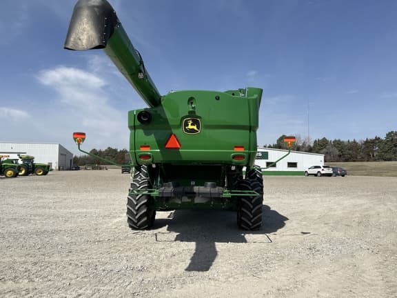 Image of John Deere S770 equipment image 4