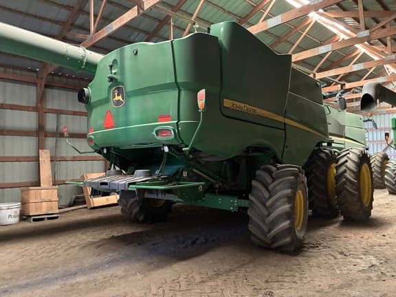 Image of John Deere S770 equipment image 3