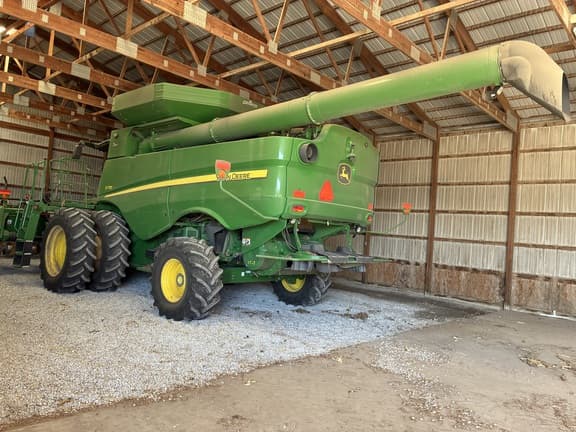 Image of John Deere S770 equipment image 1