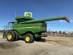 2023 John Deere S770 Image