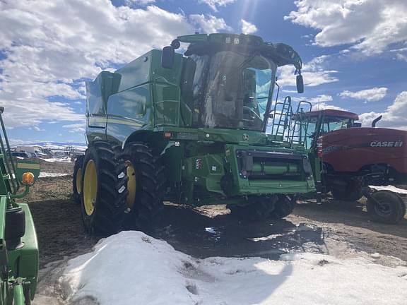 Image of John Deere S770 equipment image 1