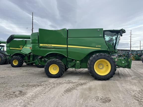 Image of John Deere S770 equipment image 1