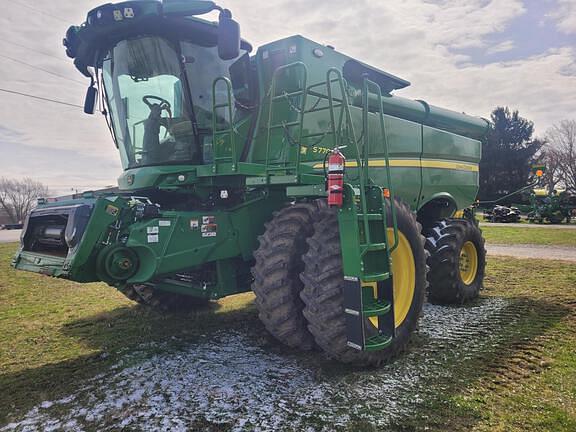 Image of John Deere S770 equipment image 2