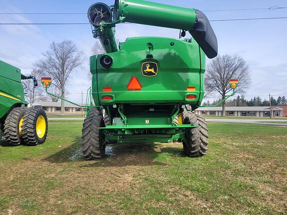 Image of John Deere S770 equipment image 4