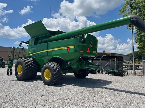 Image of John Deere S770 equipment image 2